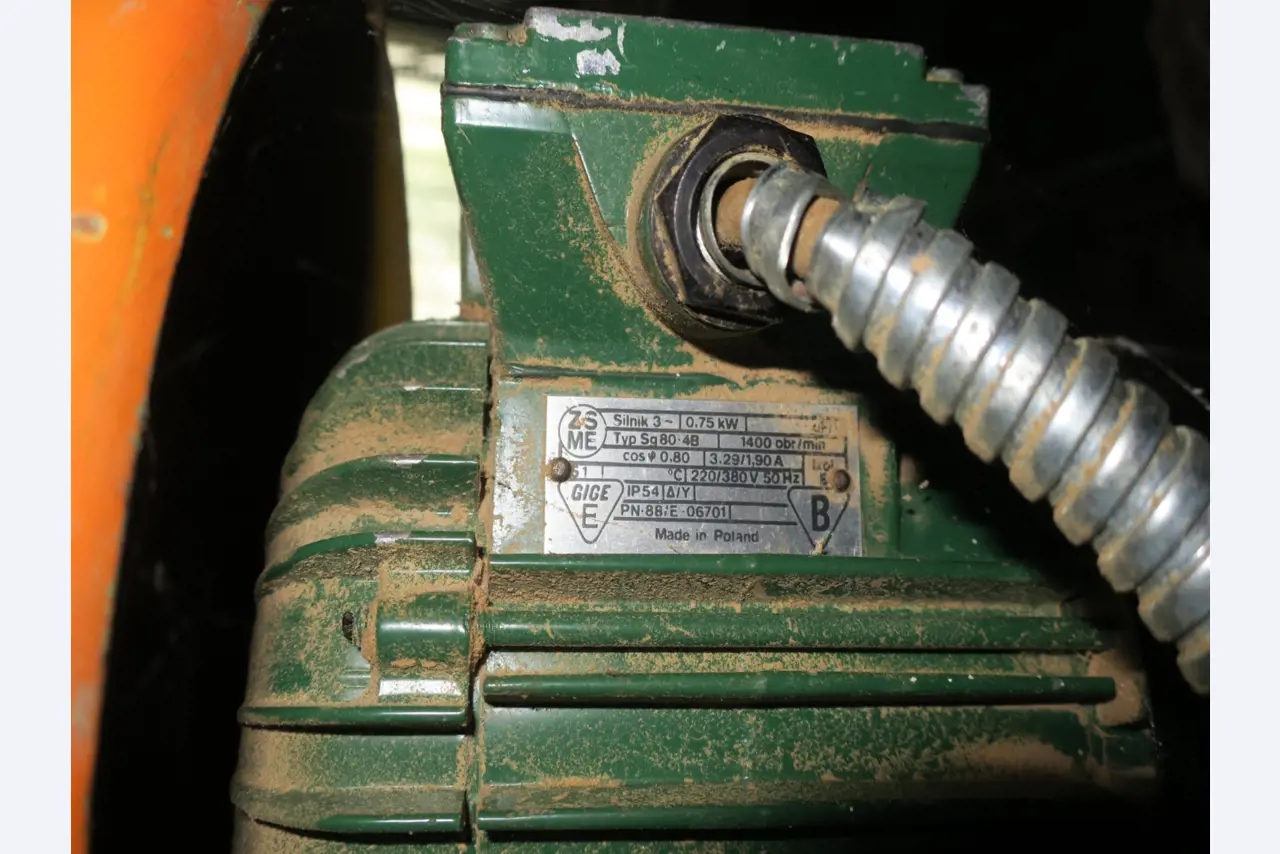 máquinas para trabalhar madeira bem conservadas-7