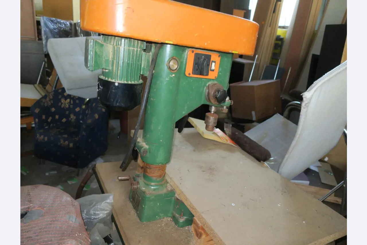 máquinas para trabalhar madeira bem conservadas-8