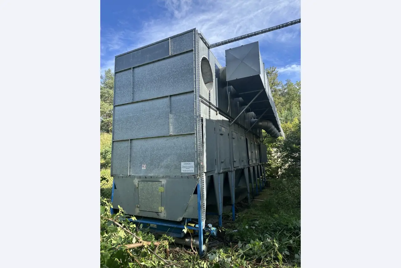 well maintained machines for wood processing-3