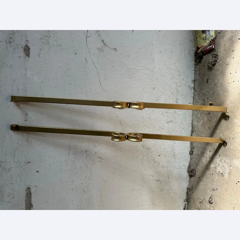 dobro vzdrževani stroji za obdelavo lesa.-3