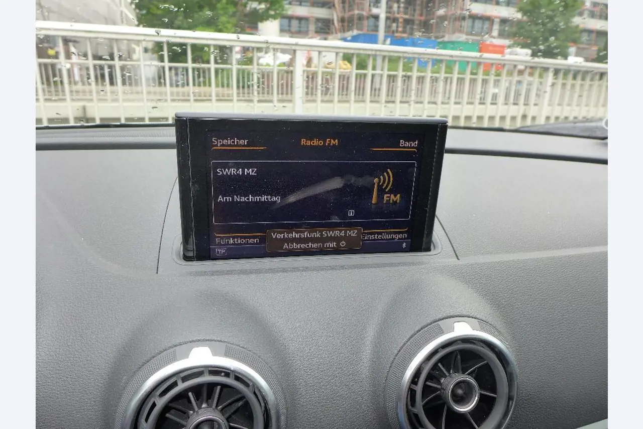 Gradbeni stroji, ročno orodje, avtomobili, prikolice in druga osnovna sredstva <br-10