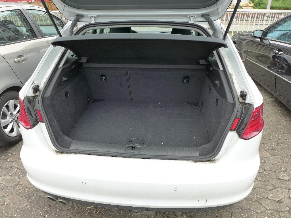 Maszyny budowlane, narzędzia ręczne, samochody, przyczepy i inne środki trwałe <br-13