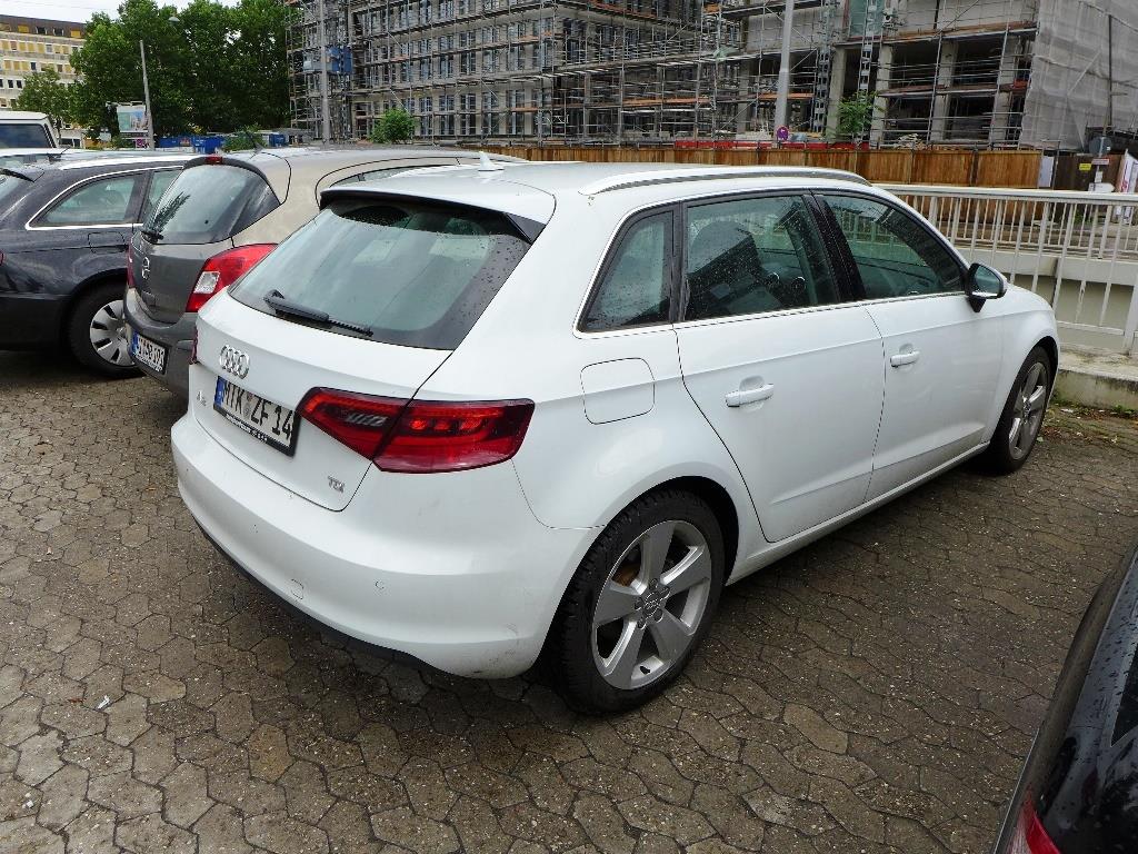 Maszyny budowlane, narzędzia ręczne, samochody, przyczepy i inne środki trwałe <br-15