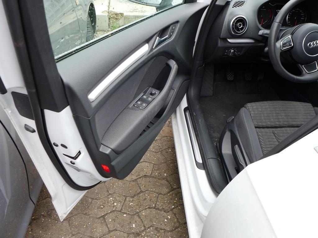 Maszyny budowlane, narzędzia ręczne, samochody, przyczepy i inne środki trwałe <br-22