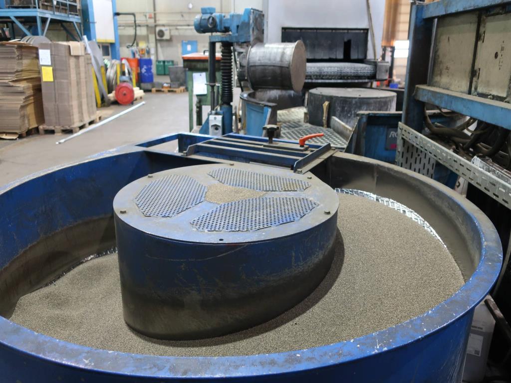 Machines for processing thin/medium thick sheet metal<br> (cutting, punching, pressing, bending)<br><font size="2">In collaboration with Hilco Industrial Acquisitions bv<br></font>-2