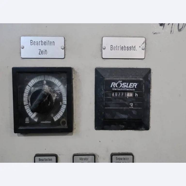 Máquinas para o processamento de chapas metálicas de espessura fina/média<br>(corte, perfuração, prensagem, dobragem)<br><font size="2">Em colaboração com a Hilco Industrial Acquisitions bv</font>-7