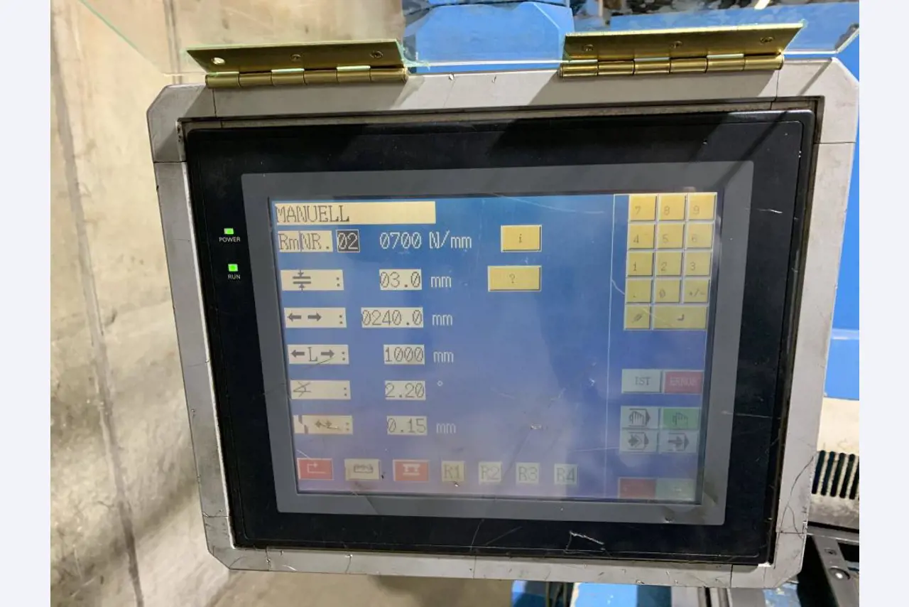 Máquinas para o processamento de chapas metálicas de espessura fina/média<br>(corte, perfuração, prensagem, dobragem)<br><font size="2">Em colaboração com a Hilco Industrial Acquisitions bv</font>-5