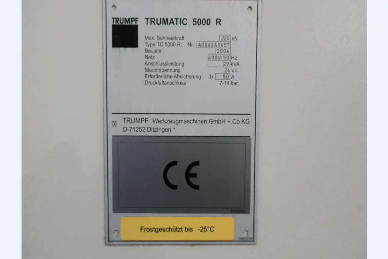 Máquinas para o processamento de chapas metálicas de espessura fina/média<br>(corte, perfuração, prensagem, dobragem)<br><font size="2">Em colaboração com a Hilco Industrial Acquisitions bv</font>-3