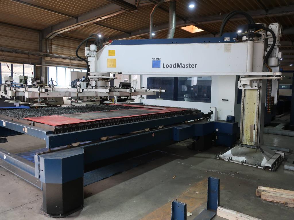 Machines for processing thin/medium thick sheet metal<br> (cutting, punching, pressing, bending)<br><font size="2">In collaboration with Hilco Industrial Acquisitions bv<br></font>-16