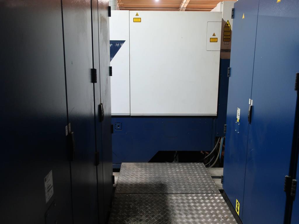 Machines for processing thin/medium thick sheet metal<br> (cutting, punching, pressing, bending)<br><font size="2">In collaboration with Hilco Industrial Acquisitions bv<br></font>-7