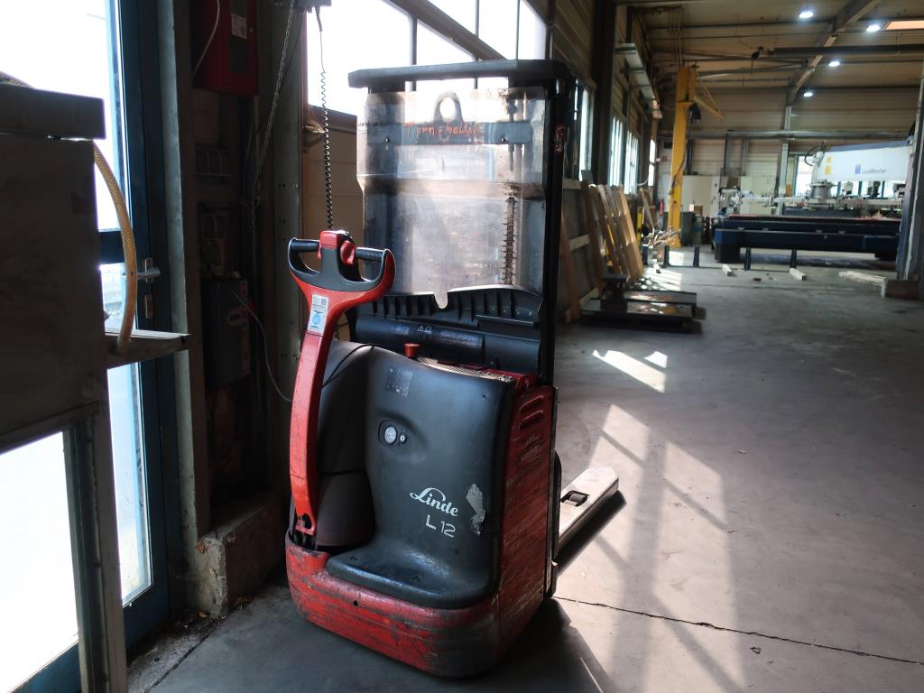 Machines for processing thin/medium thick sheet metal<br> (cutting, punching, pressing, bending)<br><font size="2">In collaboration with Hilco Industrial Acquisitions bv<br></font>-2