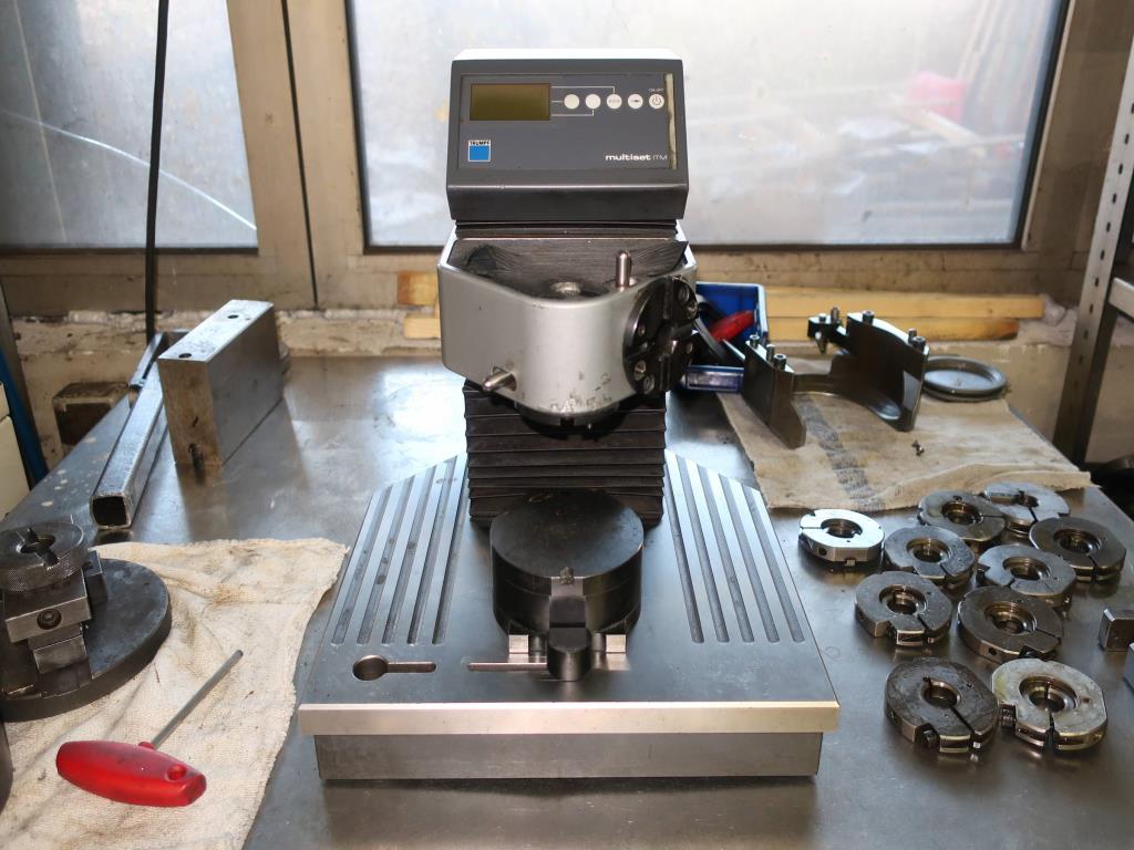 Machines for processing thin/medium thick sheet metal<br> (cutting, punching, pressing, bending)<br><font size="2">In collaboration with Hilco Industrial Acquisitions bv<br></font>-1