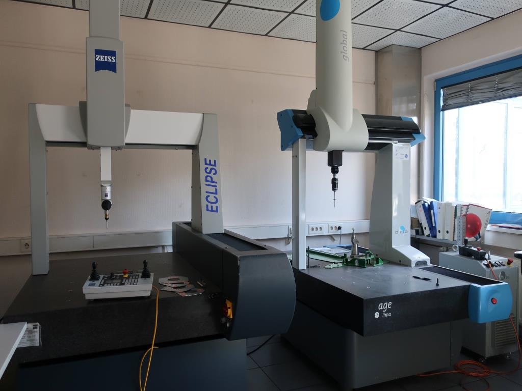 Machines for processing thin/medium thick sheet metal<br> (cutting, punching, pressing, bending)<br><font size="2">In collaboration with Hilco Industrial Acquisitions bv<br></font>-1