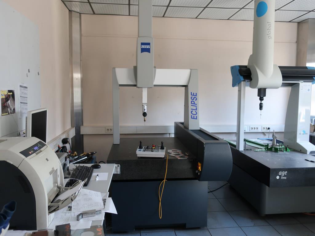 Machines for processing thin/medium thick sheet metal<br> (cutting, punching, pressing, bending)<br><font size="2">In collaboration with Hilco Industrial Acquisitions bv<br></font>-3