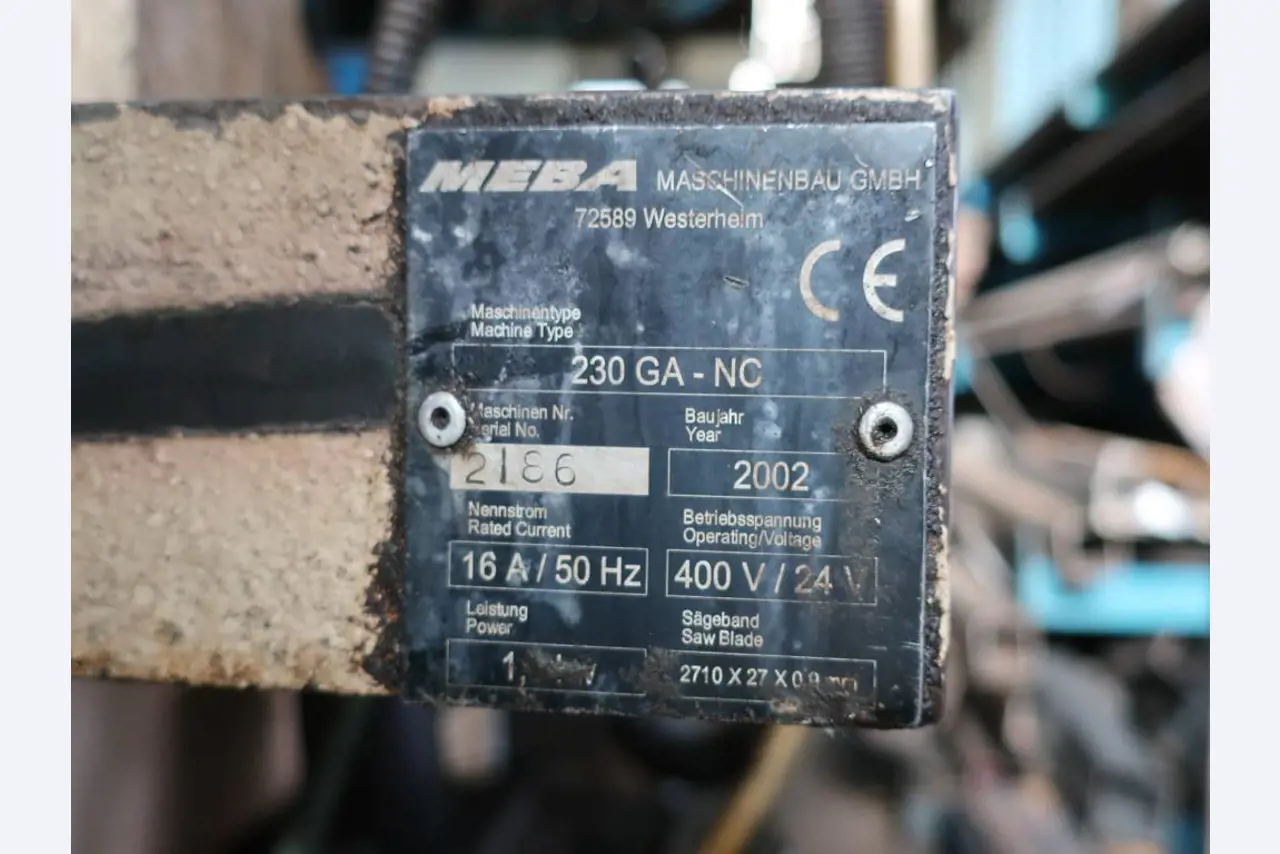 Máquinas para o processamento de chapas metálicas de espessura fina/média<br>(corte, perfuração, prensagem, dobragem)<br><font size="2">Em colaboração com a Hilco Industrial Acquisitions bv</font>-5