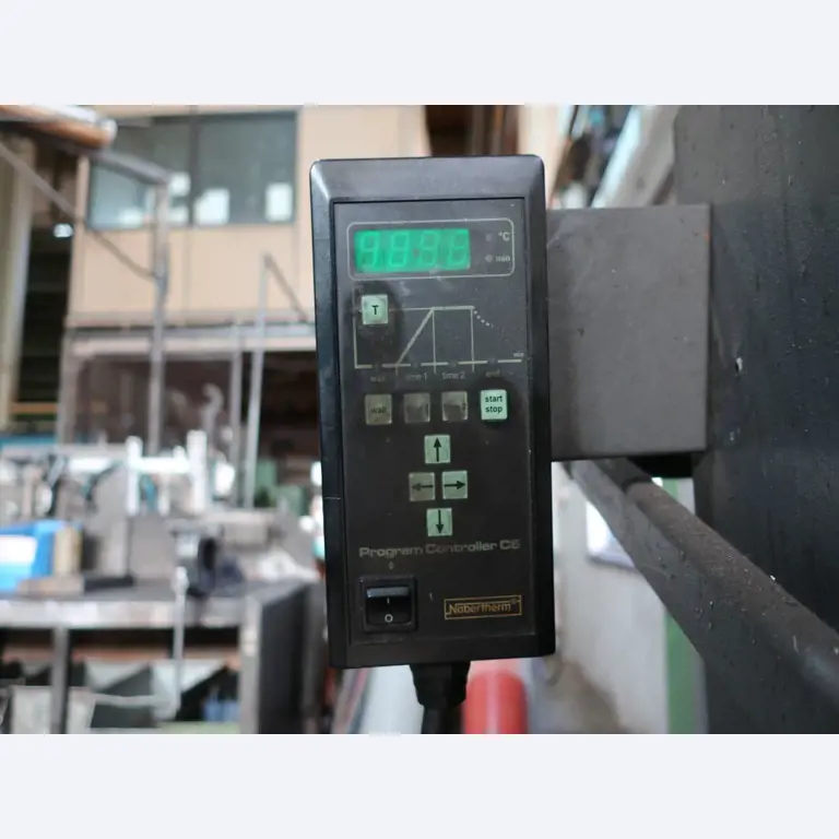 Máquinas para o processamento de chapas metálicas de espessura fina/média<br>(corte, perfuração, prensagem, dobragem)<br><font size="2">Em colaboração com a Hilco Industrial Acquisitions bv</font>-4