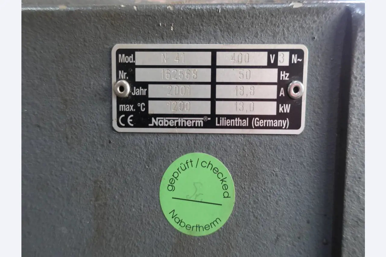 Máquinas para o processamento de chapas metálicas de espessura fina/média<br>(corte, perfuração, prensagem, dobragem)<br><font size="2">Em colaboração com a Hilco Industrial Acquisitions bv</font>-5