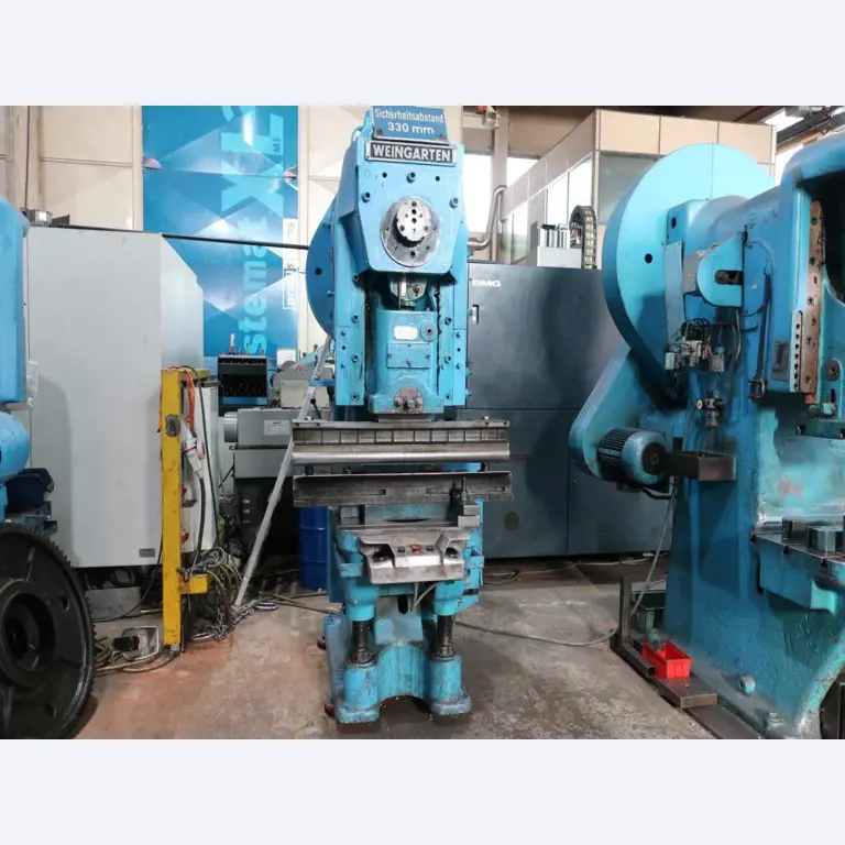 Machines for processing thin/medium thick sheet metal<br> (cutting, punching, pressing, bending)<br><font size="2">In collaboration with Hilco Industrial Acquisitions bv<br></font>-3