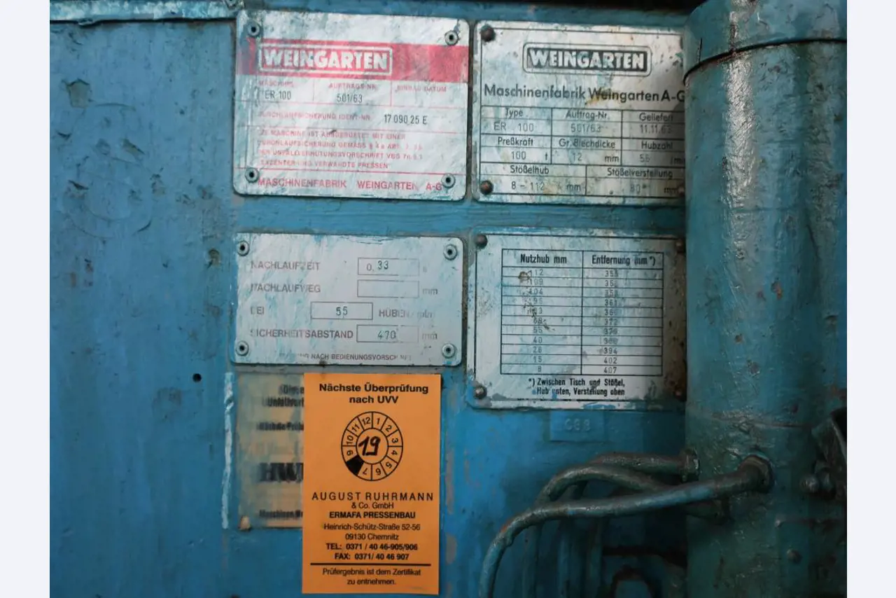 Máquinas para o processamento de chapas metálicas de espessura fina/média<br>(corte, perfuração, prensagem, dobragem)<br><font size="2">Em colaboração com a Hilco Industrial Acquisitions bv</font>-4