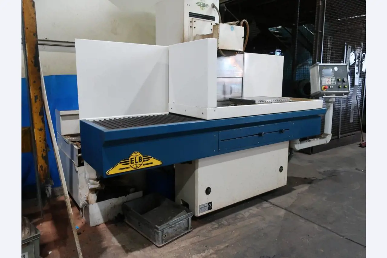 Machines pour l'usinage de tôles fines/moyennes<br>(découpe, poinçonnage, pressage, pliage)<br><font size="2">En collaboration avec Hilco Industrial Acquisitions bv</font>.-3