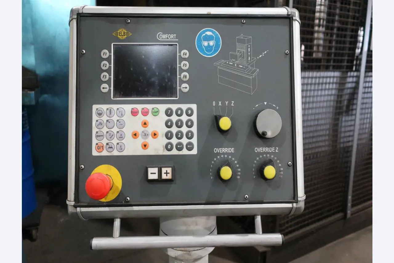 Machines pour l'usinage de tôles fines/moyennes<br>(découpe, poinçonnage, pressage, pliage)<br><font size="2">En collaboration avec Hilco Industrial Acquisitions bv</font>.-7
