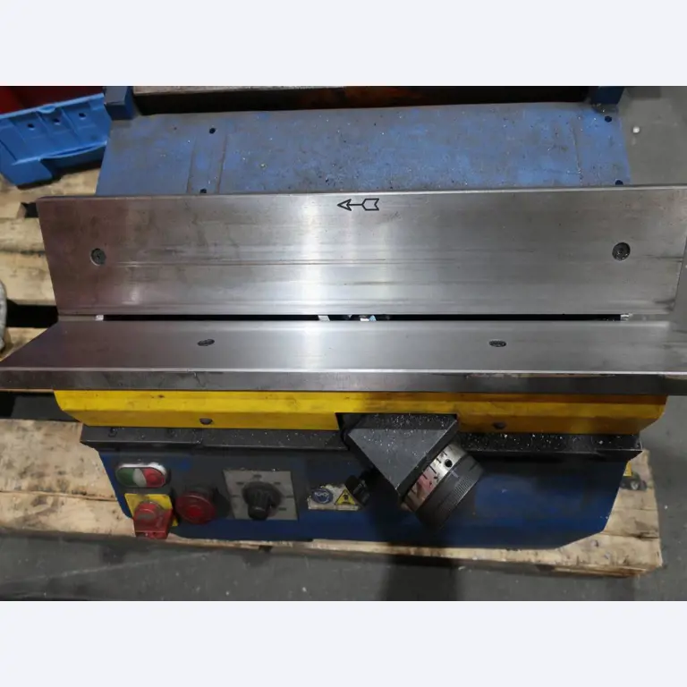 Machines for processing thin/medium thick sheet metal<br> (cutting, punching, pressing, bending)<br><font size="2">In collaboration with Hilco Industrial Acquisitions bv<br></font>-2