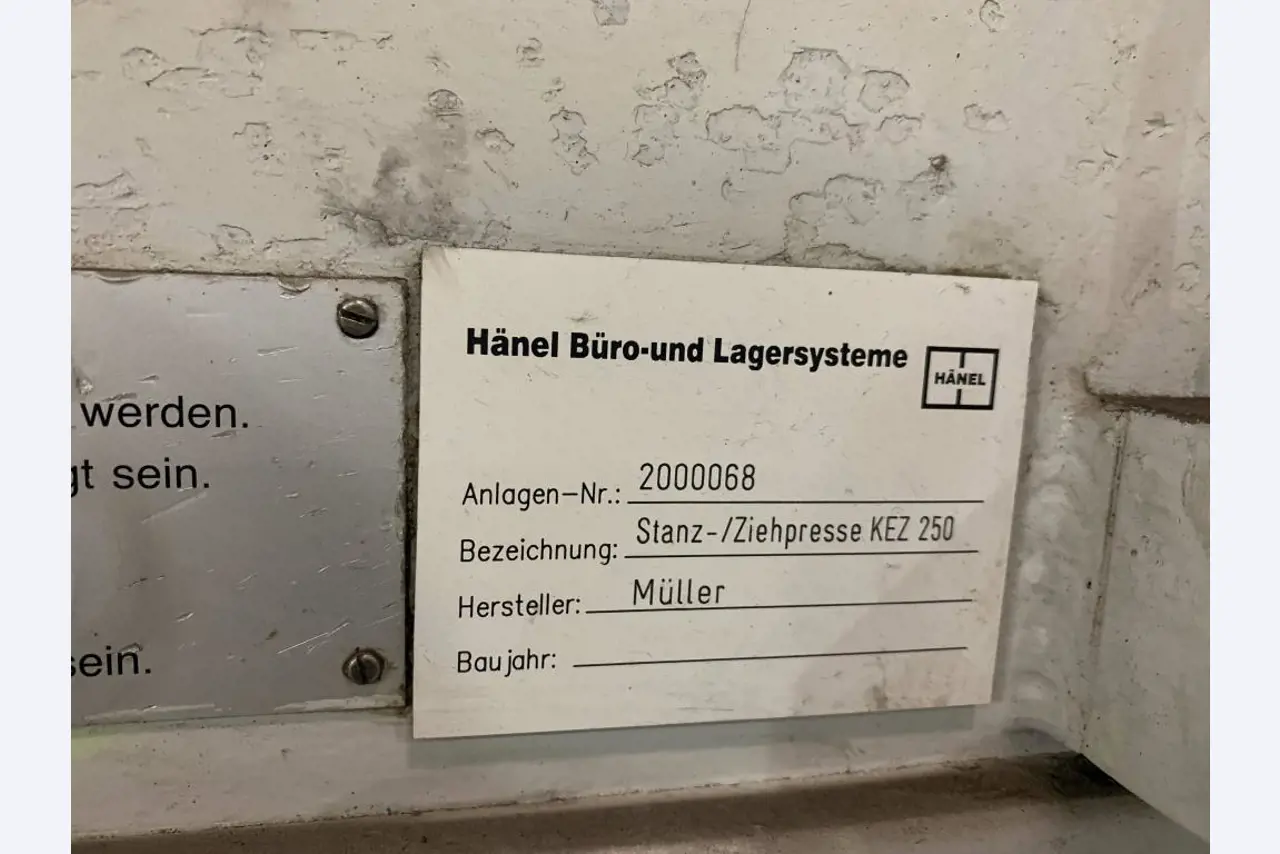 Machines for processing thin/medium thick sheet metal<br> (cutting, punching, pressing, bending)<br><font size="2">In collaboration with Hilco Industrial Acquisitions bv<br></font>-3