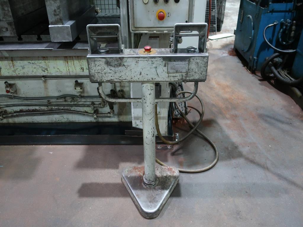 Machines for processing thin/medium thick sheet metal<br> (cutting, punching, pressing, bending)<br><font size="2">In collaboration with Hilco Industrial Acquisitions bv<br></font>-8