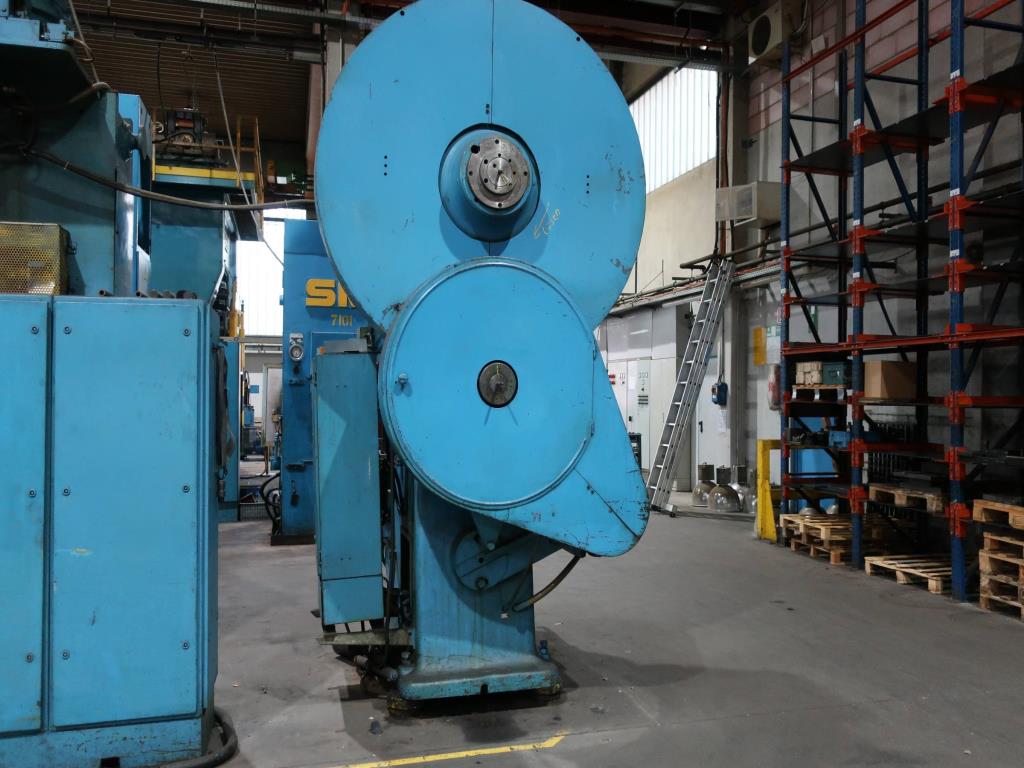 Machines for processing thin/medium thick sheet metal<br> (cutting, punching, pressing, bending)<br><font size="2">In collaboration with Hilco Industrial Acquisitions bv<br></font>-4