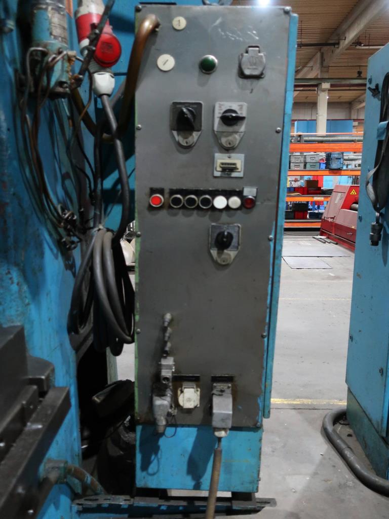 Machines for processing thin/medium thick sheet metal<br> (cutting, punching, pressing, bending)<br><font size="2">In collaboration with Hilco Industrial Acquisitions bv<br></font>-5