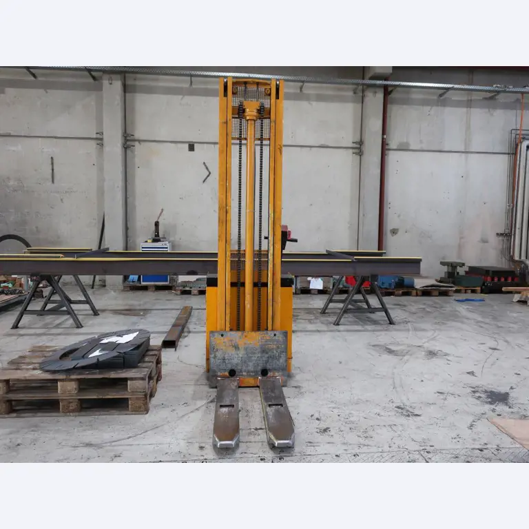 Machines for processing thin/medium thick sheet metal<br> (cutting, punching, pressing, bending)<br><font size="2">In collaboration with Hilco Industrial Acquisitions bv<br></font>-2