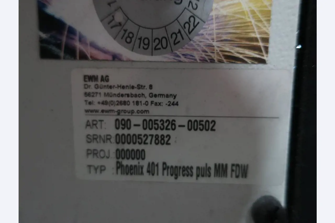 Máquinas para o processamento de chapas metálicas de espessura fina/média<br>(corte, perfuração, prensagem, dobragem)<br><font size="2">Em colaboração com a Hilco Industrial Acquisitions bv</font>-4