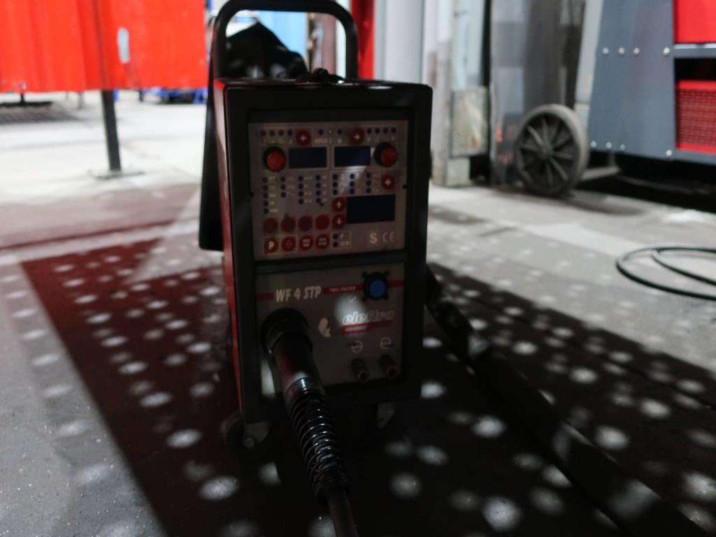 Machines for processing thin/medium thick sheet metal<br> (cutting, punching, pressing, bending)<br><font size="2">In collaboration with Hilco Industrial Acquisitions bv<br></font>-4