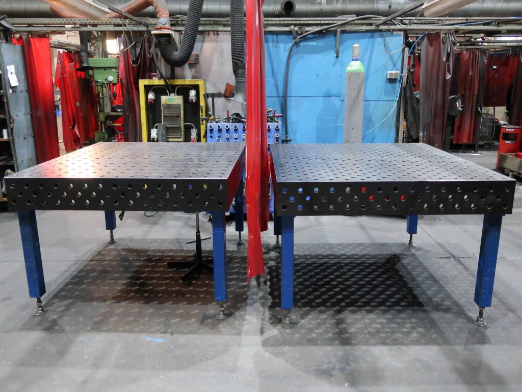 Machines for processing thin/medium thick sheet metal<br> (cutting, punching, pressing, bending)<br><font size="2">In collaboration with Hilco Industrial Acquisitions bv<br></font>-2