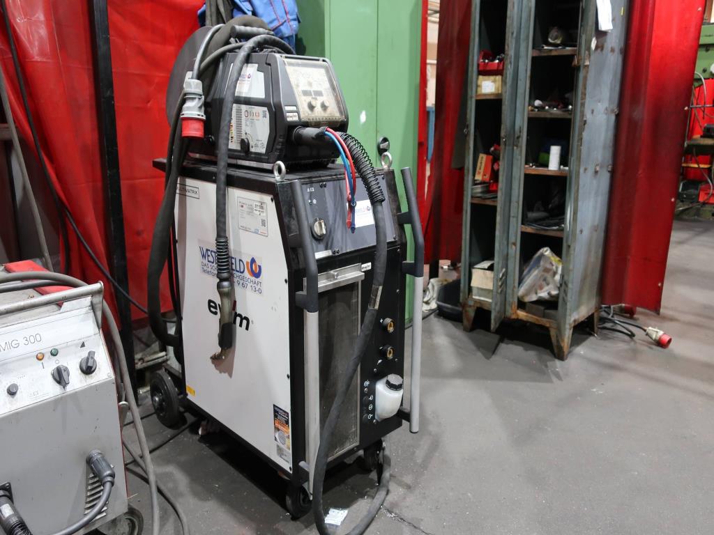 Machines for processing thin/medium thick sheet metal<br> (cutting, punching, pressing, bending)<br><font size="2">In collaboration with Hilco Industrial Acquisitions bv<br></font>-1