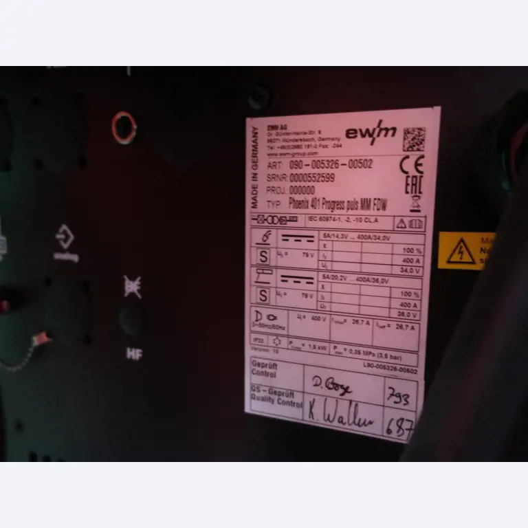 Máquinas para o processamento de chapas metálicas de espessura fina/média<br>(corte, perfuração, prensagem, dobragem)<br><font size="2">Em colaboração com a Hilco Industrial Acquisitions bv</font>-6