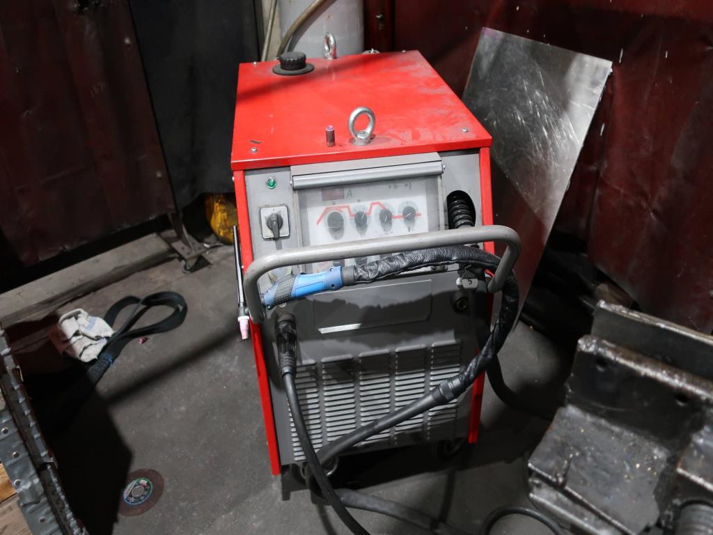 Maschinen zur Bearbeitung von dünnen/mittelstarken Blechen<br>(Schneiden, Stanzen, Pressen, Biegen)<br><font size="2">In Zusammenarbeit m. Hilco Industrial Acquisitions bv</font>-2