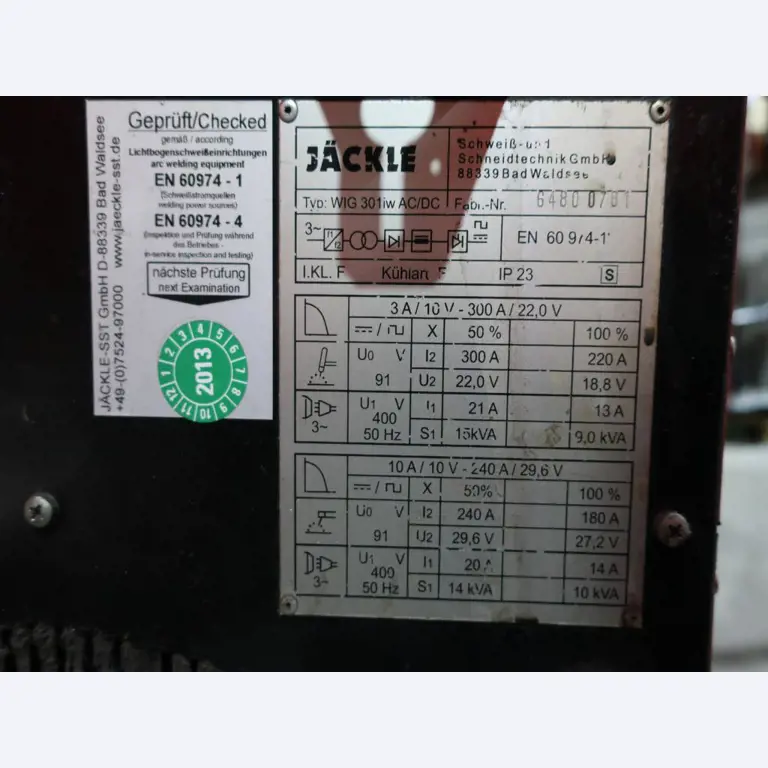 Máquinas para o processamento de chapas metálicas de espessura fina/média<br>(corte, perfuração, prensagem, dobragem)<br><font size="2">Em colaboração com a Hilco Industrial Acquisitions bv</font>-4
