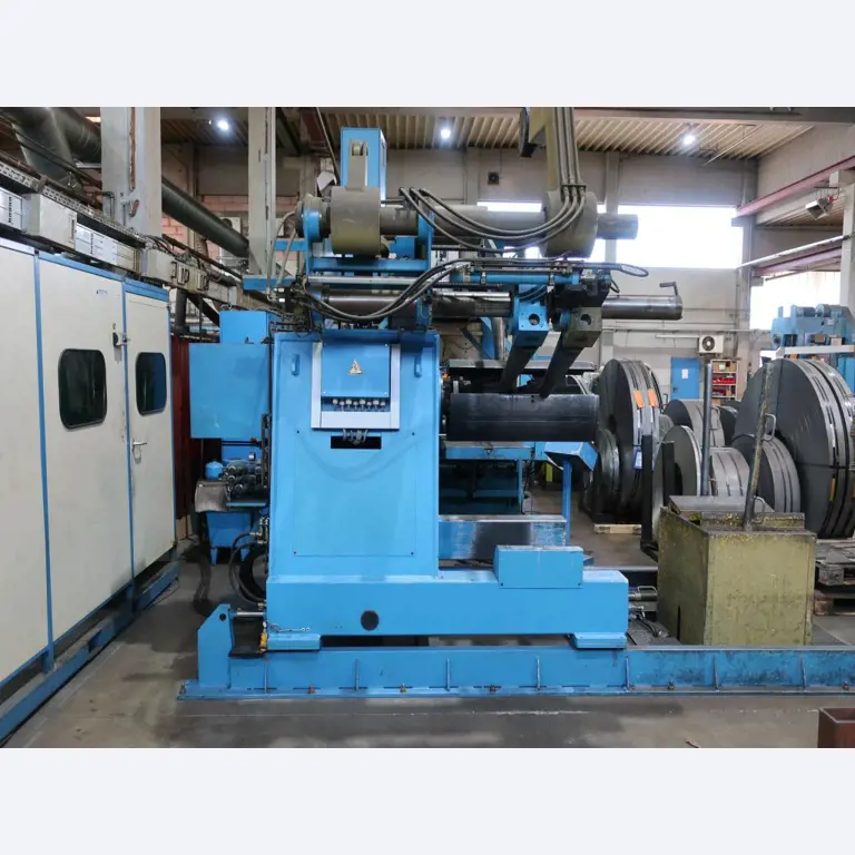 Máquinas para o processamento de chapas metálicas de espessura fina/média<br>(corte, perfuração, prensagem, dobragem)<br><font size="2">Em colaboração com a Hilco Industrial Acquisitions bv</font>-13