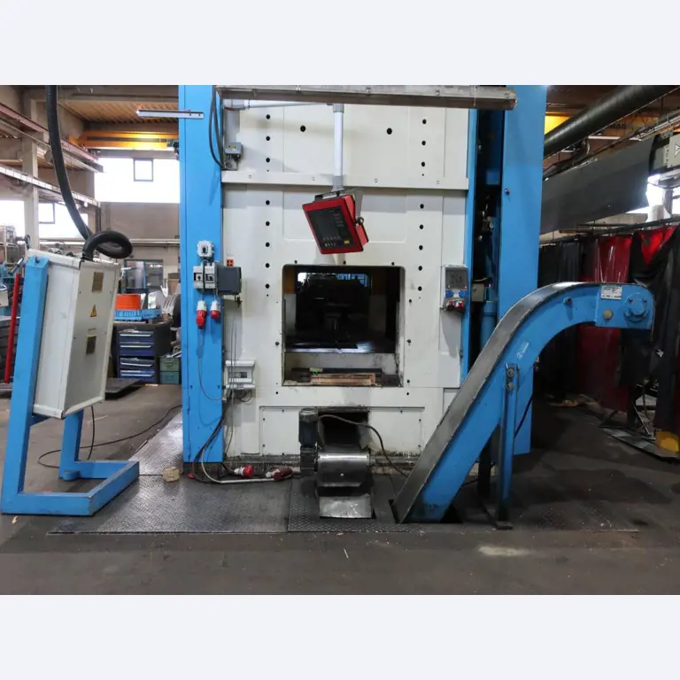 Máquinas para o processamento de chapas metálicas de espessura fina/média<br>(corte, perfuração, prensagem, dobragem)<br><font size="2">Em colaboração com a Hilco Industrial Acquisitions bv</font>-15