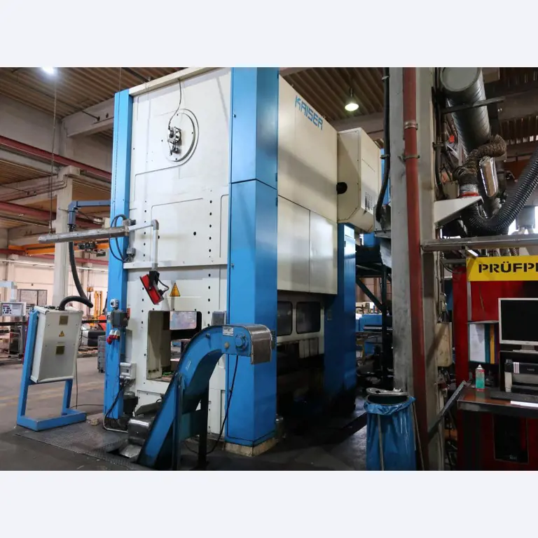 Máquinas para o processamento de chapas metálicas de espessura fina/média<br>(corte, perfuração, prensagem, dobragem)<br><font size="2">Em colaboração com a Hilco Industrial Acquisitions bv</font>-16