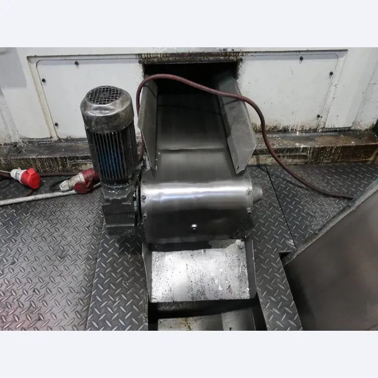 Máquinas para o processamento de chapas metálicas de espessura fina/média<br>(corte, perfuração, prensagem, dobragem)<br><font size="2">Em colaboração com a Hilco Industrial Acquisitions bv</font>-18