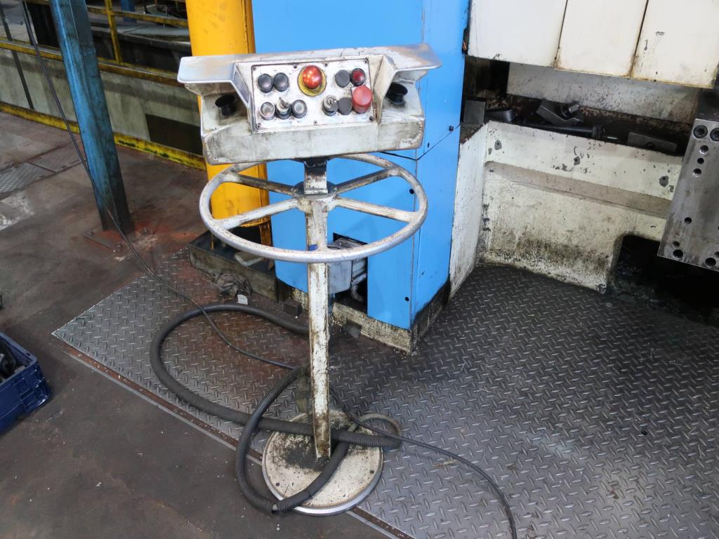 Machines for processing thin/medium thick sheet metal<br> (cutting, punching, pressing, bending)<br><font size="2">In collaboration with Hilco Industrial Acquisitions bv<br></font>-22