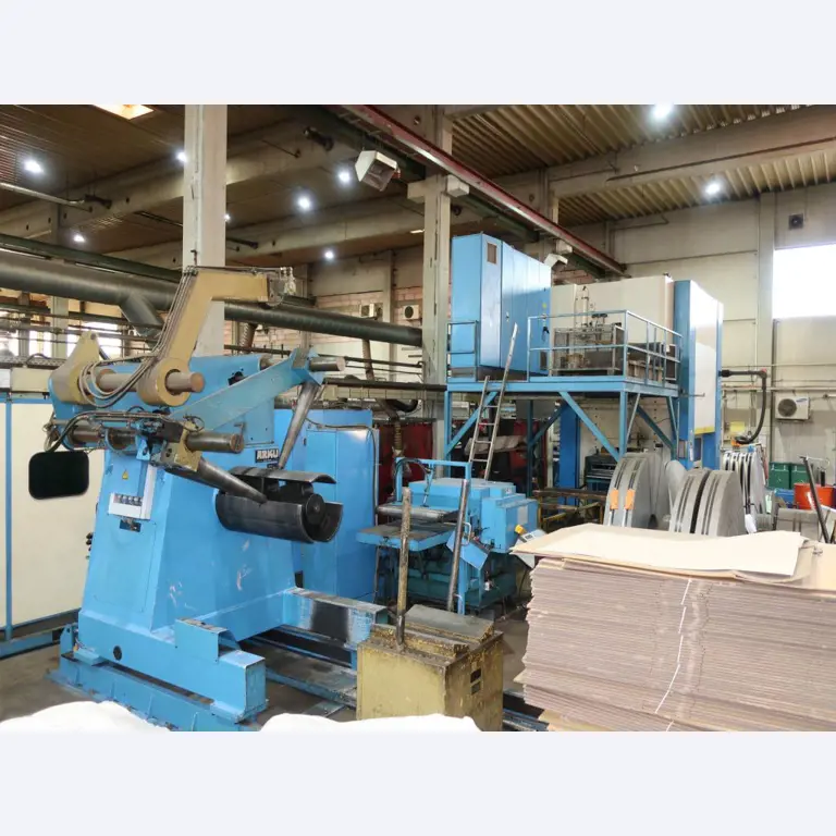 Máquinas para o processamento de chapas metálicas de espessura fina/média<br>(corte, perfuração, prensagem, dobragem)<br><font size="2">Em colaboração com a Hilco Industrial Acquisitions bv</font>-2