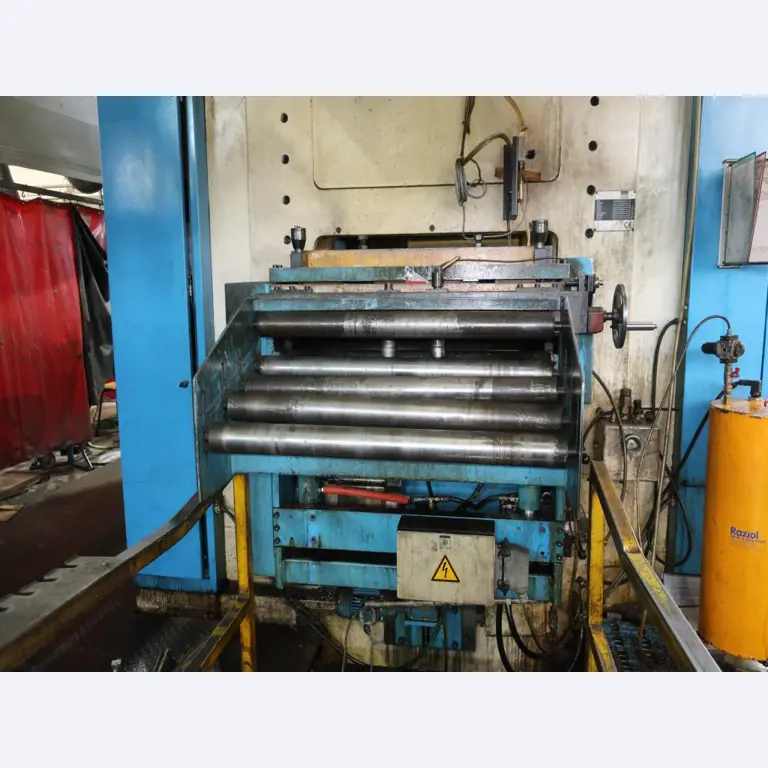 Máquinas para o processamento de chapas metálicas de espessura fina/média<br>(corte, perfuração, prensagem, dobragem)<br><font size="2">Em colaboração com a Hilco Industrial Acquisitions bv</font>-7