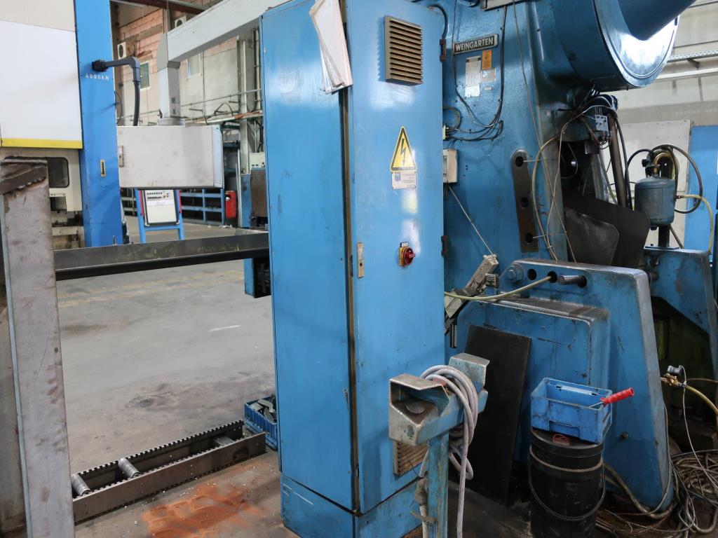 Machines for processing thin/medium thick sheet metal<br> (cutting, punching, pressing, bending)<br><font size="2">In collaboration with Hilco Industrial Acquisitions bv<br></font>-3