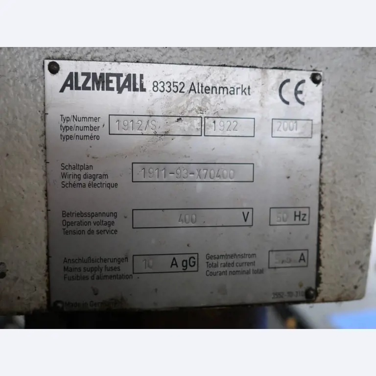 Máquinas para o processamento de chapas metálicas de espessura fina/média<br>(corte, perfuração, prensagem, dobragem)<br><font size="2">Em colaboração com a Hilco Industrial Acquisitions bv</font>-3