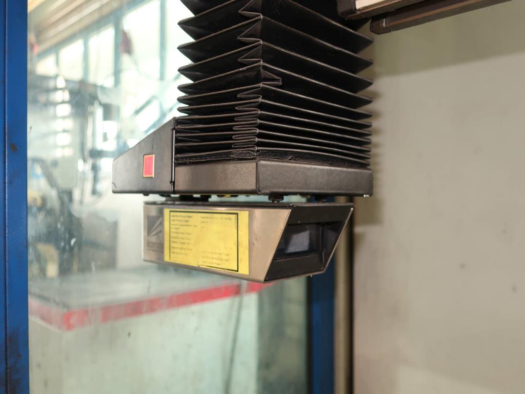 Machines for processing thin/medium thick sheet metal<br> (cutting, punching, pressing, bending)<br><font size="2">In collaboration with Hilco Industrial Acquisitions bv<br></font>-11