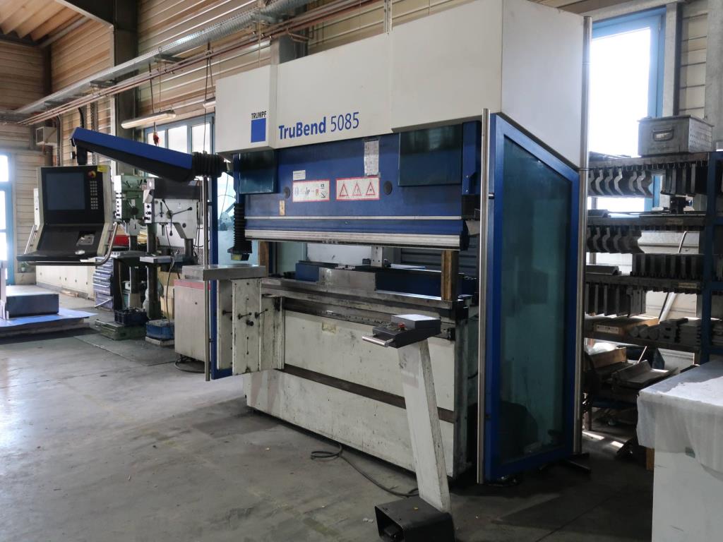 Machines for processing thin/medium thick sheet metal<br> (cutting, punching, pressing, bending)<br><font size="2">In collaboration with Hilco Industrial Acquisitions bv<br></font>-6