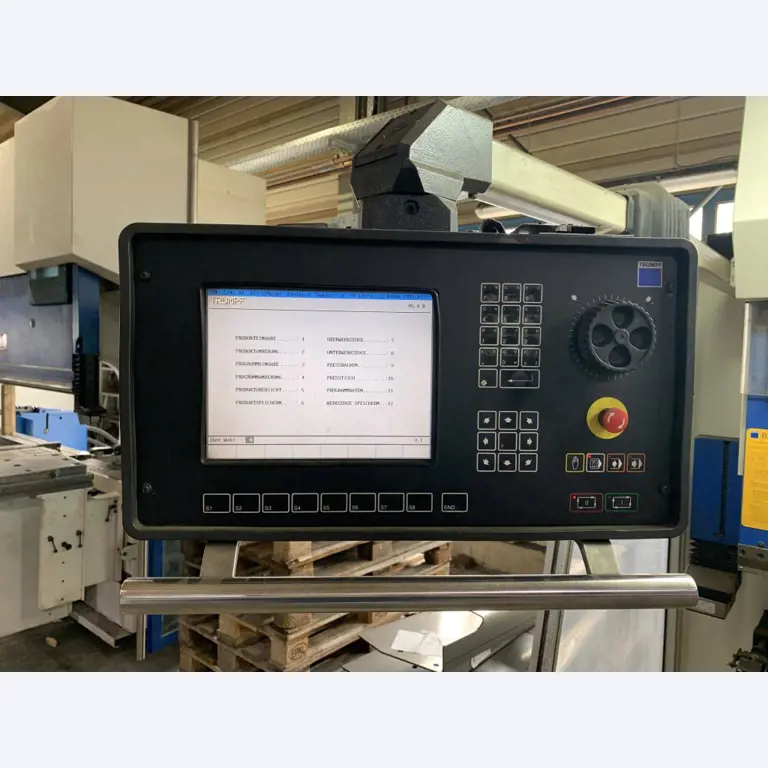 Máquinas para o processamento de chapas metálicas de espessura fina/média<br>(corte, perfuração, prensagem, dobragem)<br><font size="2">Em colaboração com a Hilco Industrial Acquisitions bv</font>-14